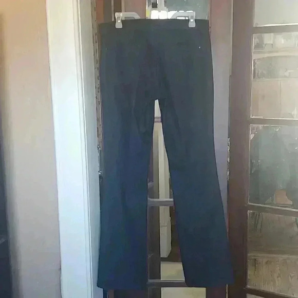 SALE Like new! DKNY jeans - Picture 2 of 5